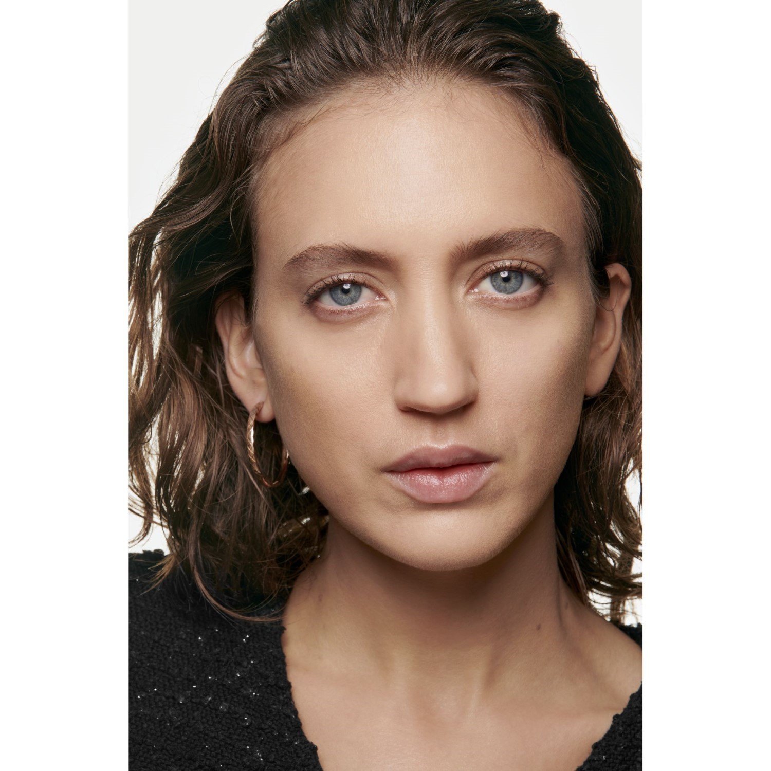 LES BEIGES BASE DE MAQUILLAJE. EFECTO SALUDABLE NATURAL HIDRATANTE